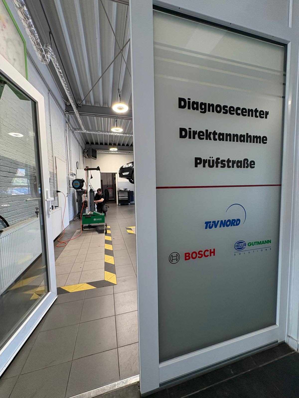 Direktannahme, Diagnosecenter und Prüfstraße bei Auto Horn in Rastede